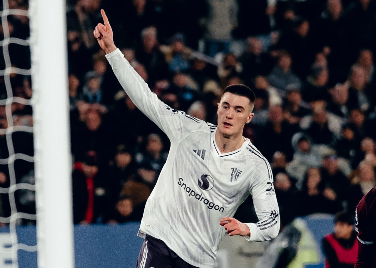 Selebrasi Sesko usai cetak gol.