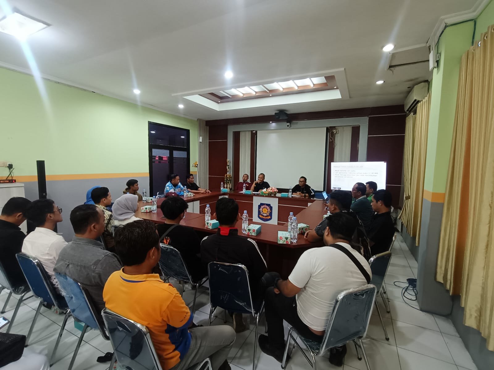 TUTUP RAMADAN: Satpol PP Kota Madiun menegaskan seluruh THM termasuk diskotek dan karaoke dilarang beroperasi selama Ramadan 2026. HENGKY RISTANTO/RADAR MADIUN