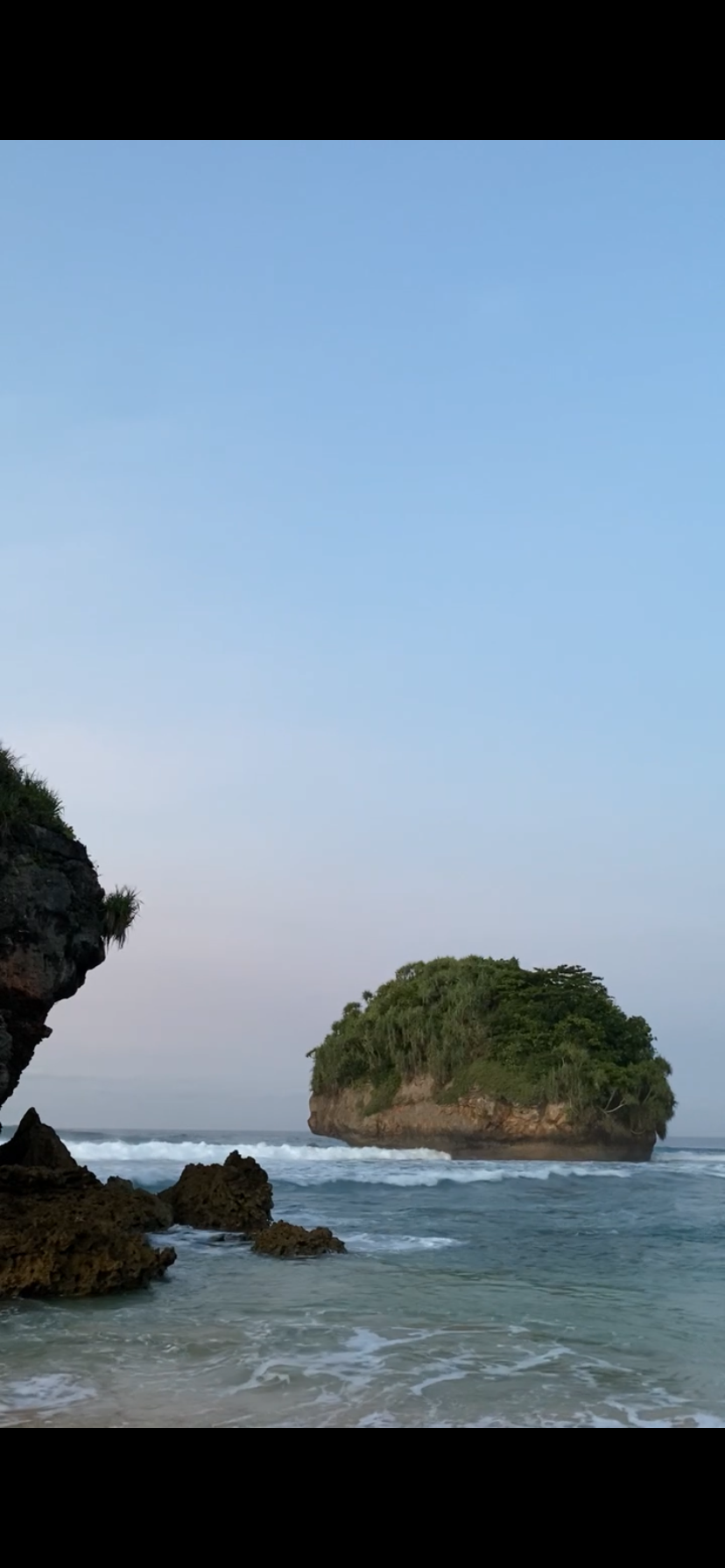 Pantai watu leter