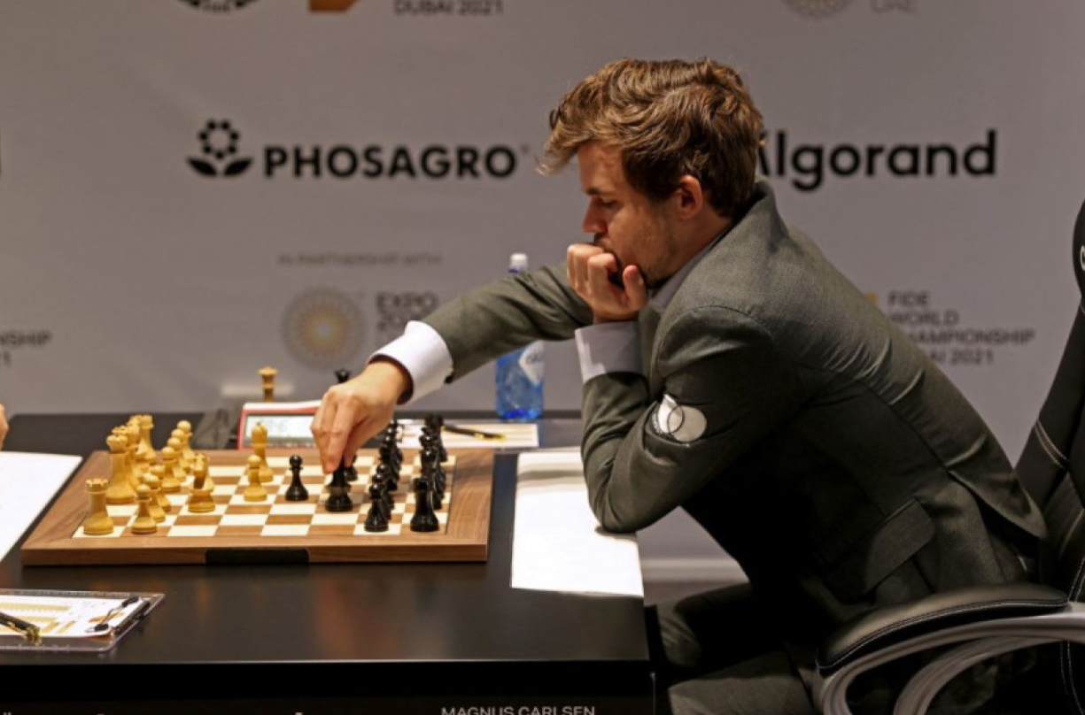 Carlsen kembali berjaya! Juara dunia freestyle dan kantongi hadiah Rp 1,5 miliar.