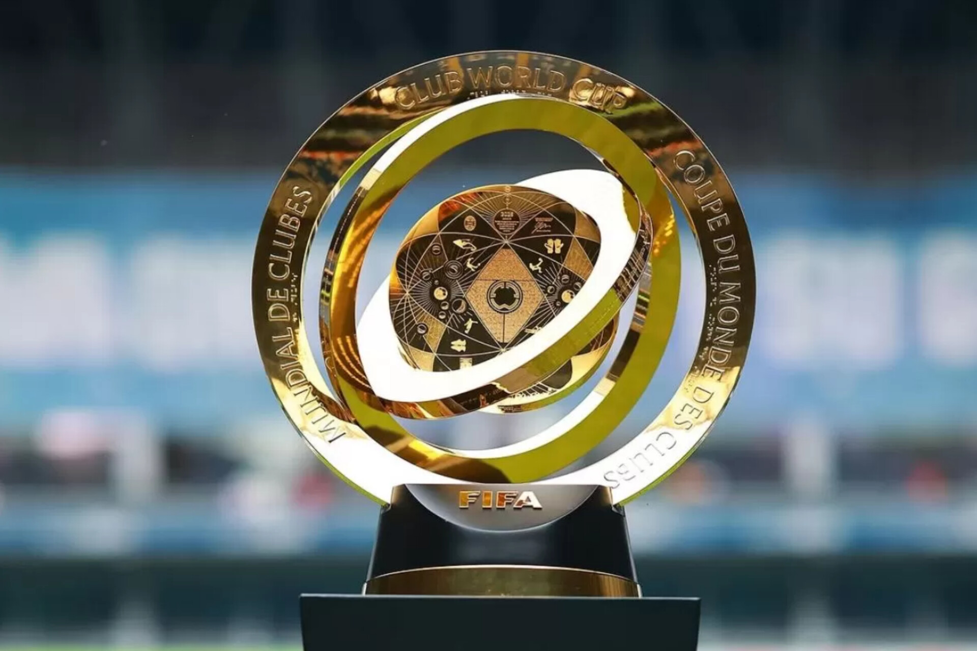 Trofi Piala Dunia Antar Klub. FOTO: FIFA/Instagram