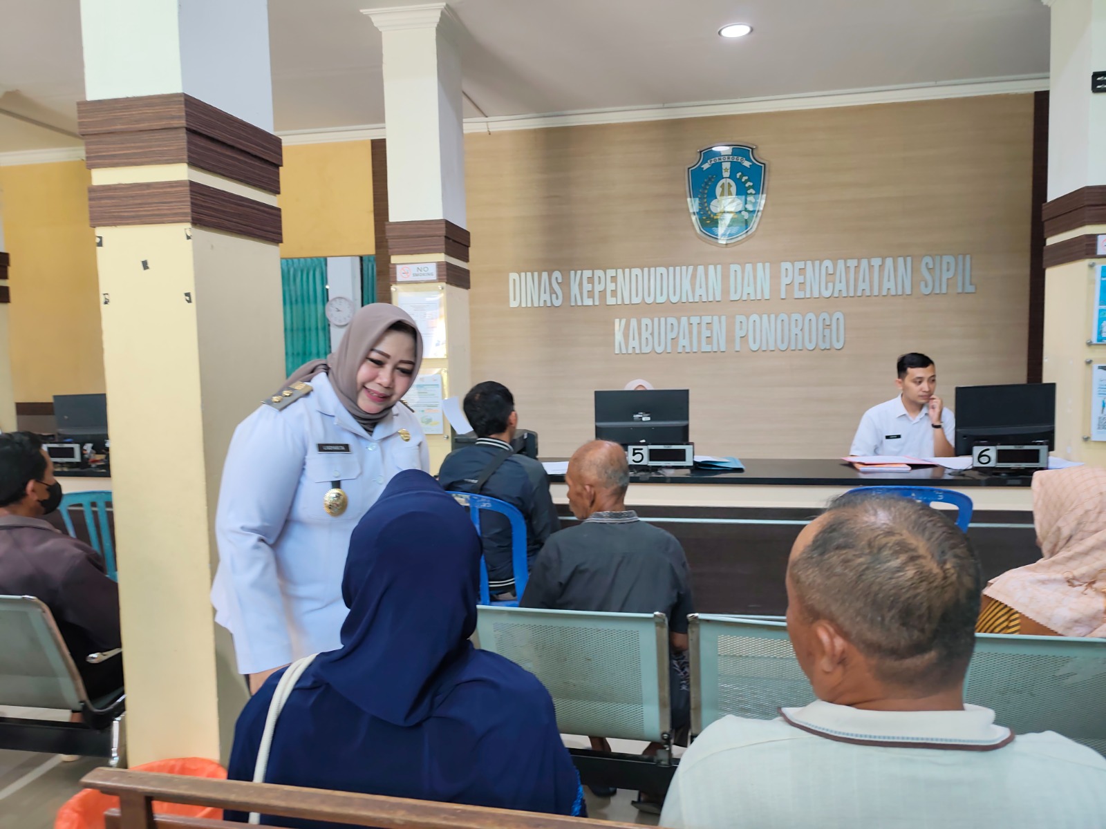 KEPEMIMPINAN: Plt Bupati Ponorogo Lisdyarita menegaskan komitmen memulihkan kepercayaan publik dengan menginstruksikan OPD bekerja maksimal. DOK RADAR PONOROGO