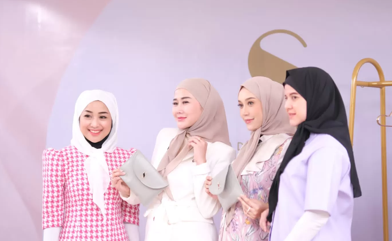 Ilustrasi material hijab Ramadan.