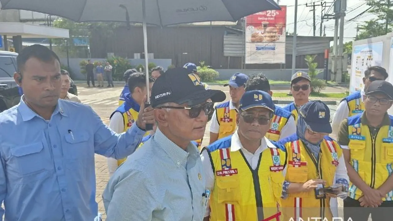 Jelang Lebaran 2026, Menteri PU Targetkan Jalur Pantura Wilayah Barat Bebas Lubang untuk Pemudik (merdeka.com)
