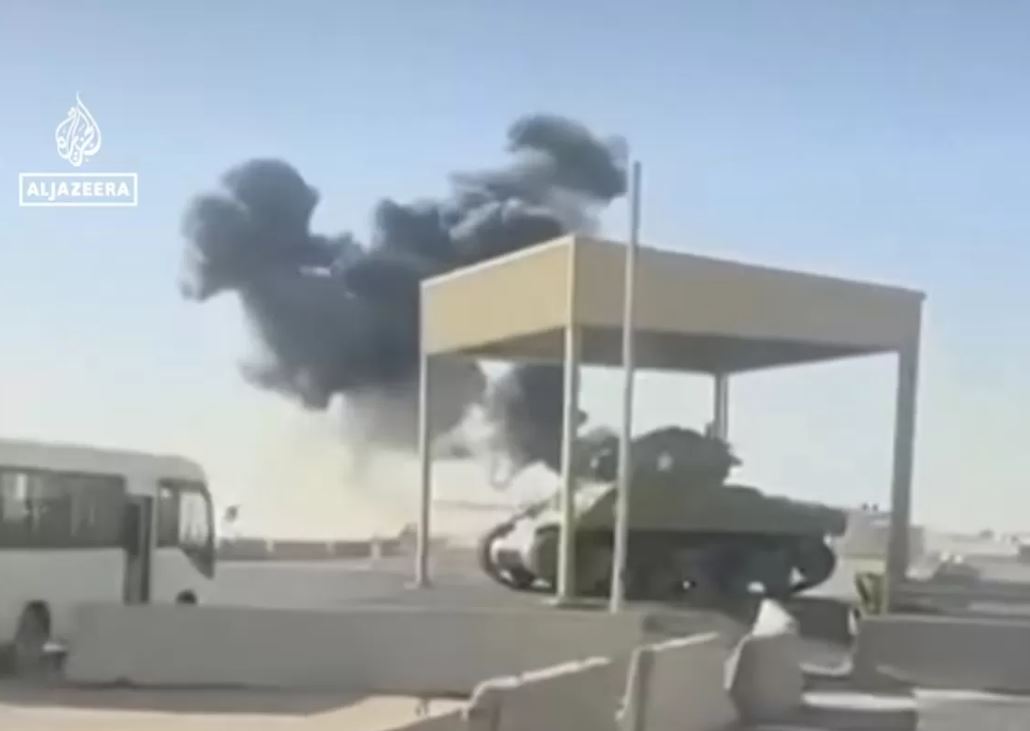 Drone Iran menghantam fasilitas militer AS di Kuwait. 