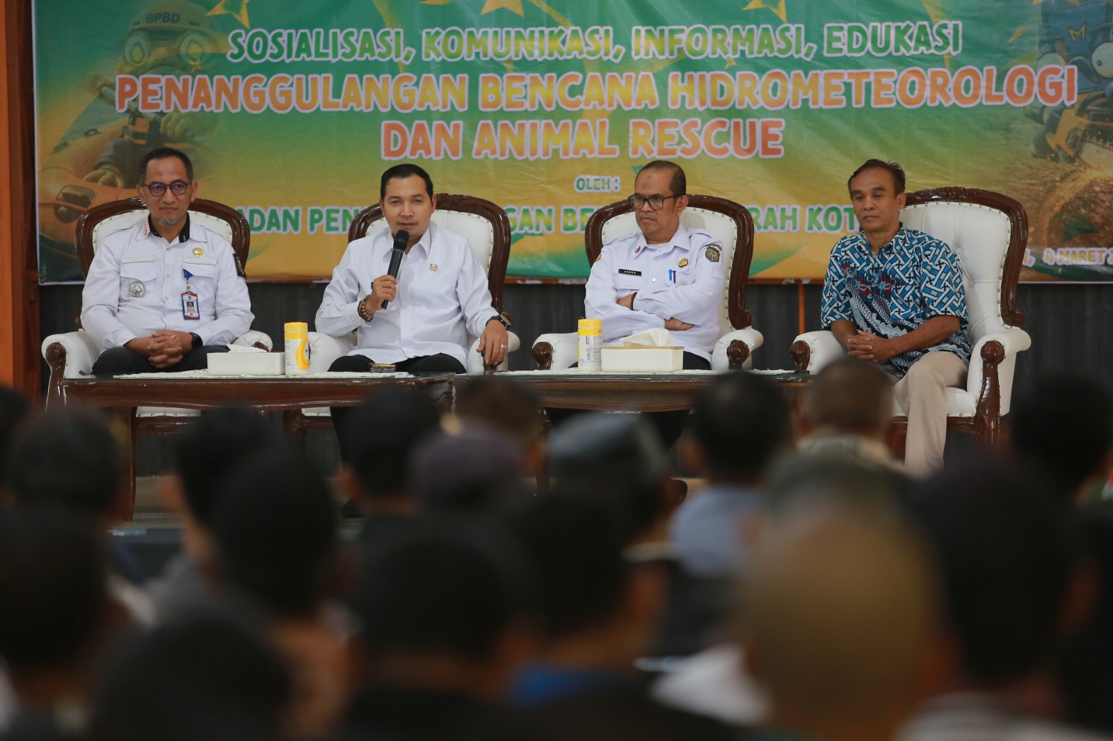 MITIGASI BENCANA: Warga mengikuti pelatihan mitigasi bencana dan penanganan hewan liar yang digelar Pemkot Madiun. BAGAS BIMANTARA/RADAR MADIUN