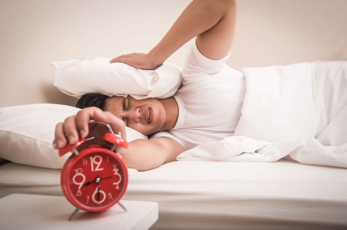  Bangun kesiangan saat sahur lalu hanya minum air putih? Secara kesehatan boleh, tapi bukan pilihan ideal untuk tubuh saat berpuasa.