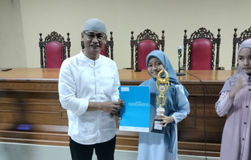 MERIAHKAN RAMADAN: Bazar Murah UMKM Ramadan Kareem 2026 yang digelar Bank Jatim Cabang Ngawi untuk mendukung pelaku usaha lokal.