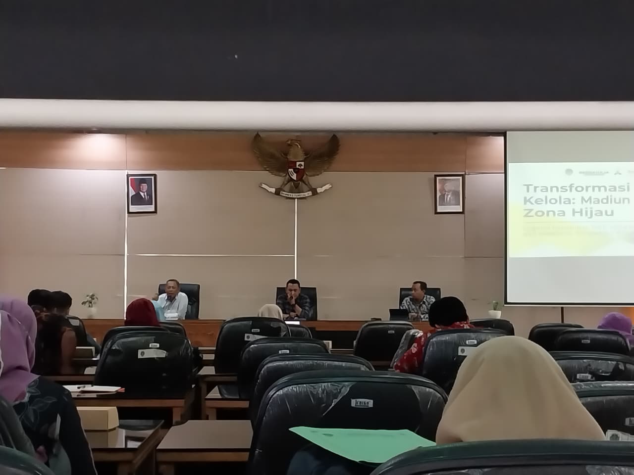PEMBEKALAN: BPKAD Kabupaten Madiun memberikan pembekalan pengelolaan pengadaan barang dan jasa kepada OPD di Graha Eka Kapti.