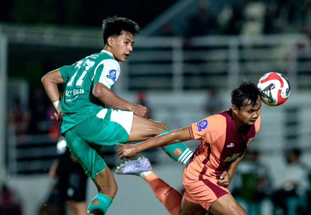 Persebaya kalah 1-5.