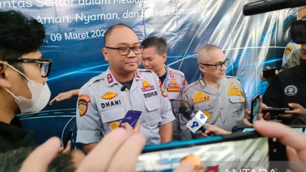 Dishub Jabar memprediksi 30,97 juta warganya akan mudik pada Lebaran 2026. Angka ini menjadikan Jawa Barat sebagai provinsi asal pemudik tertinggi di tingkat nasional. (AntaraNews)