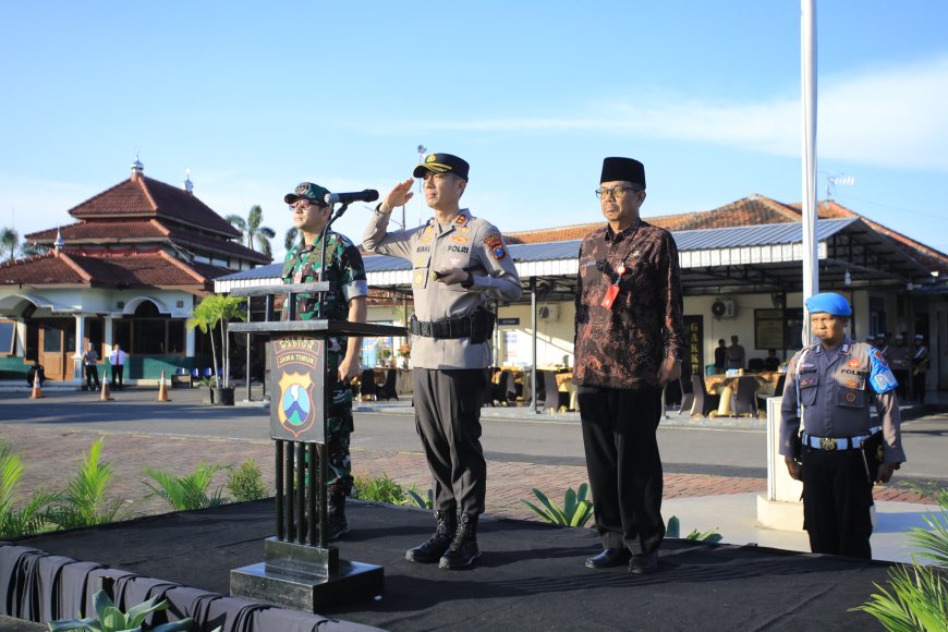 Suasana gelar pasukan Operasi Ketupat Semeru 2026 oleh Polres Madiun guna mengawal kelancaran pemudik ( Foto: Tribrata News Madiun Jatim)