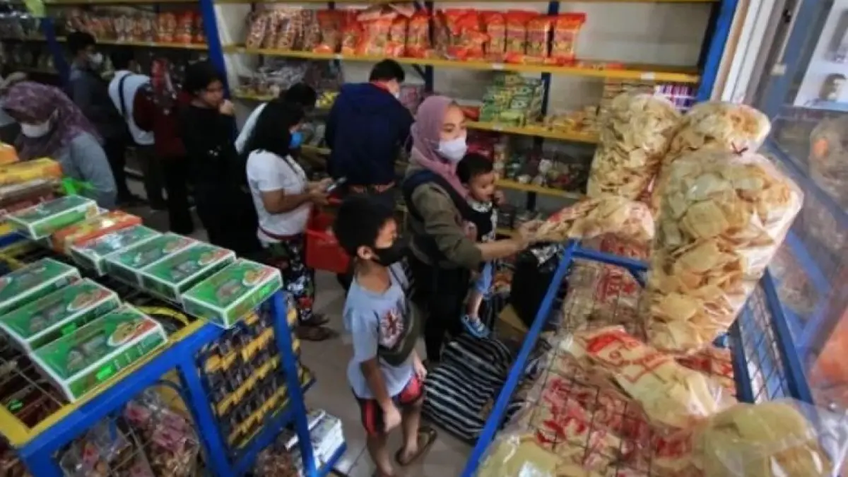 Salah satu tempat oleh-oleh di Kota Solo. (ARIEF BUDIMAN/RADAR SOLO)