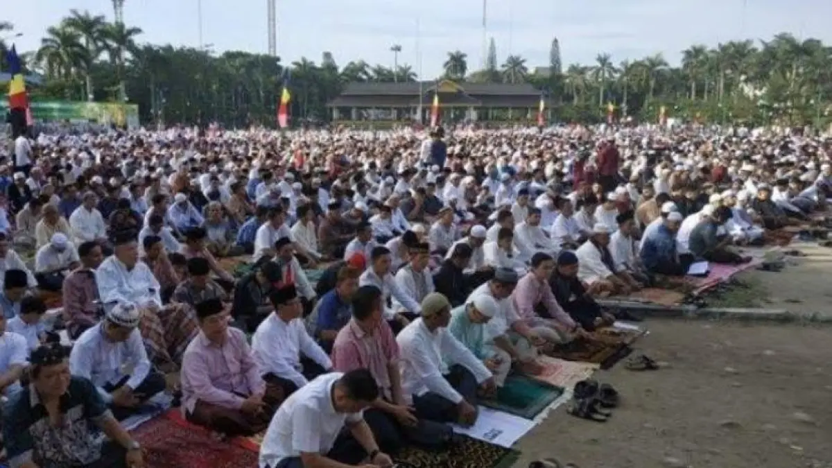 Ilustrasi salat Idul Fitri. (jawapos.com)