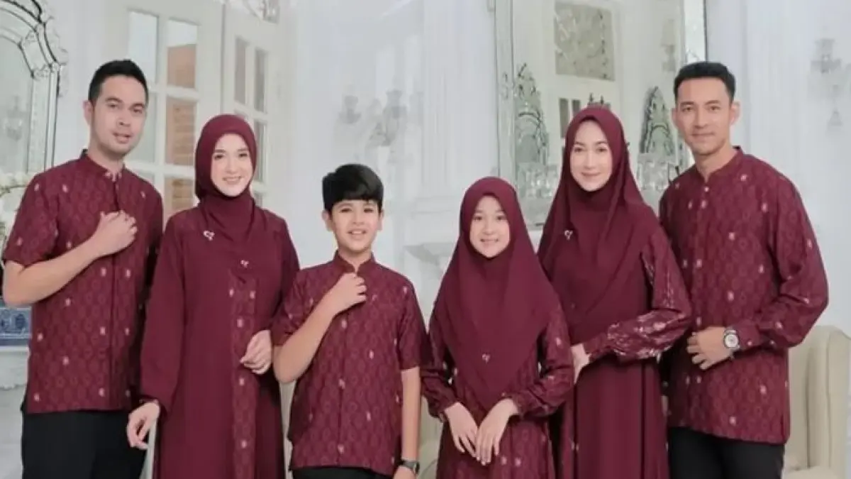 Ilustrasi baju baru Lebaran yang punya banyak filosofi.