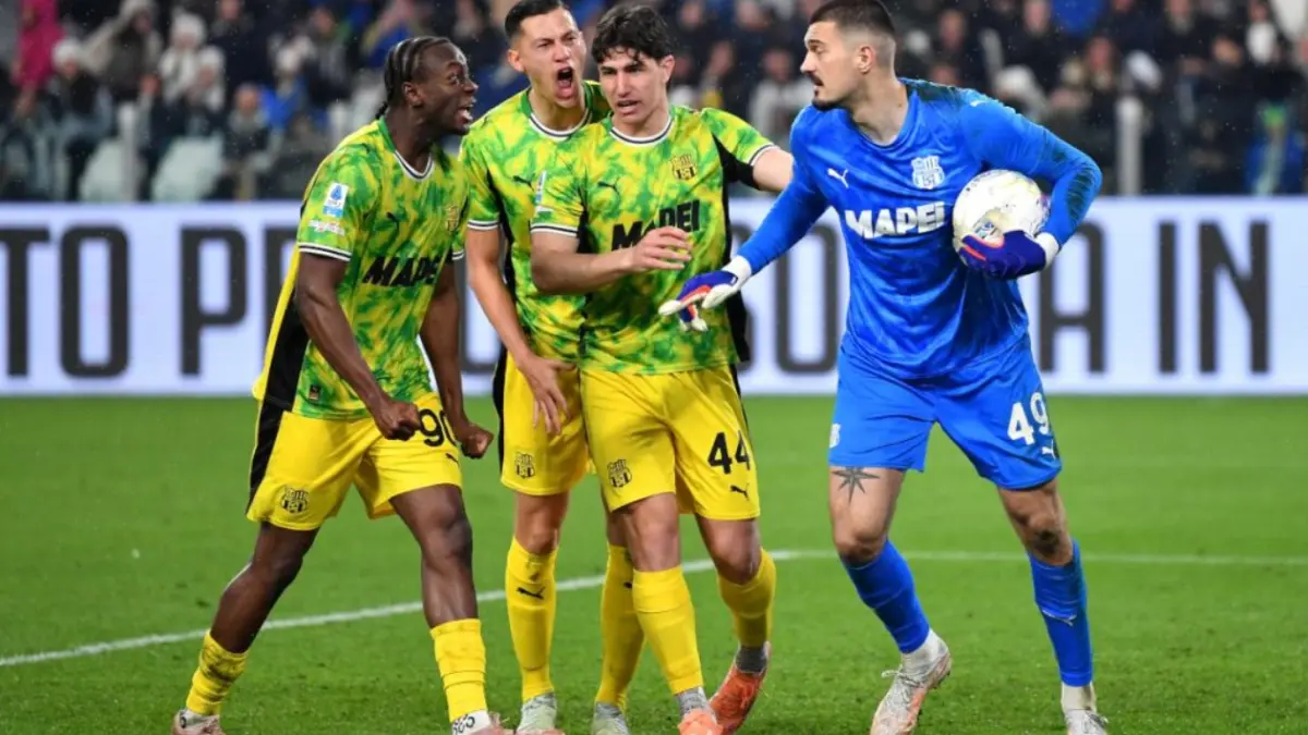 Jay Idzes tampil solid bersama Sassuolo di laga vs Juventus, dalam lanjutan Serie A. (IG SASSUOLO)