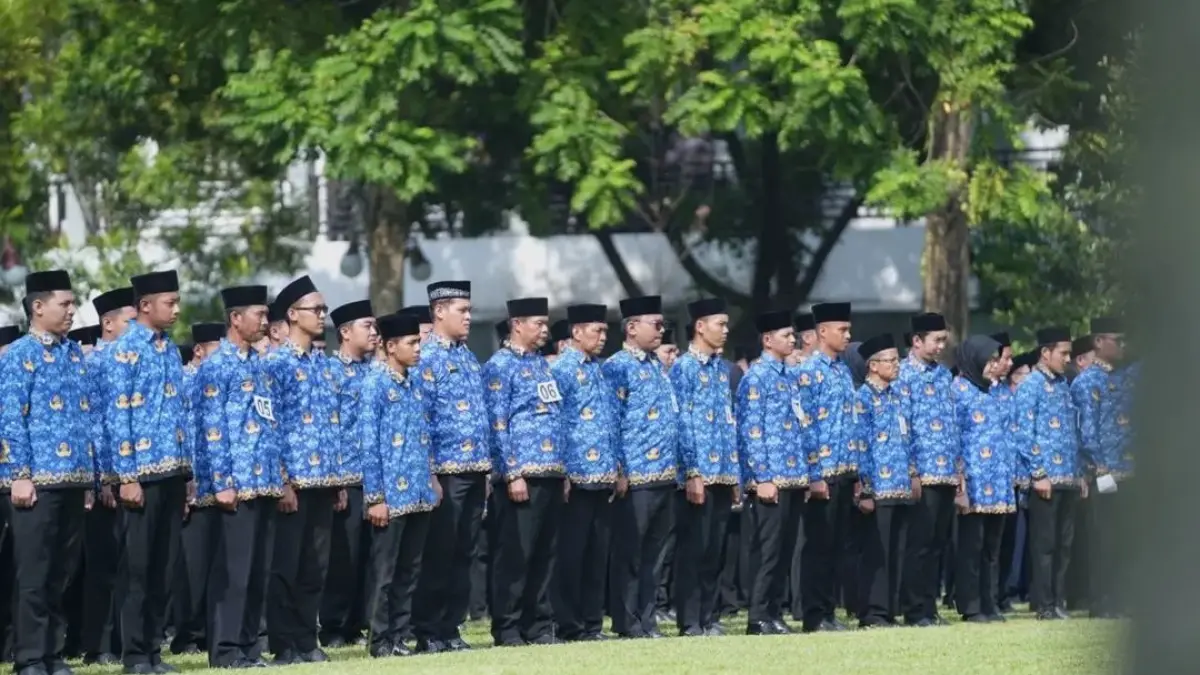 ASN Pemkab Pacitan mengikuti apel pegawai, sementara kebijakan WFH masih dalam tahap kajian. FOTO: PROKOPIM