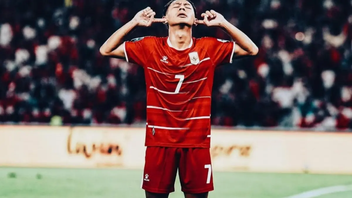 HARAP JUARA: Gelandang Persib Bandung dan Timnas Indonesia Beckham Putra Nugraha berharap bisa membawa timnya kembali menjuarai BRI Super League musim ini. (IG @beckham_put7)