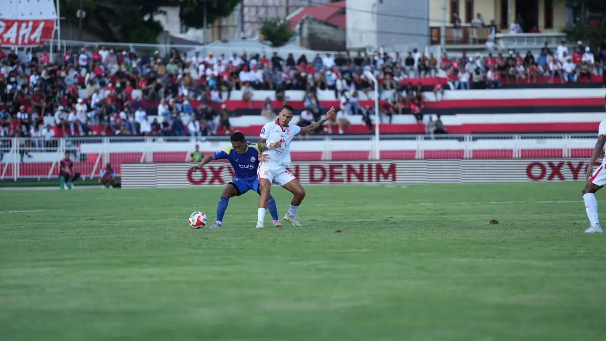DUEL SERU: Laga Arema FC vs Malut United bakal menjadi laga seru pada lanjutan BRI Super League pekan ke-26 nanti. (website Malut United)