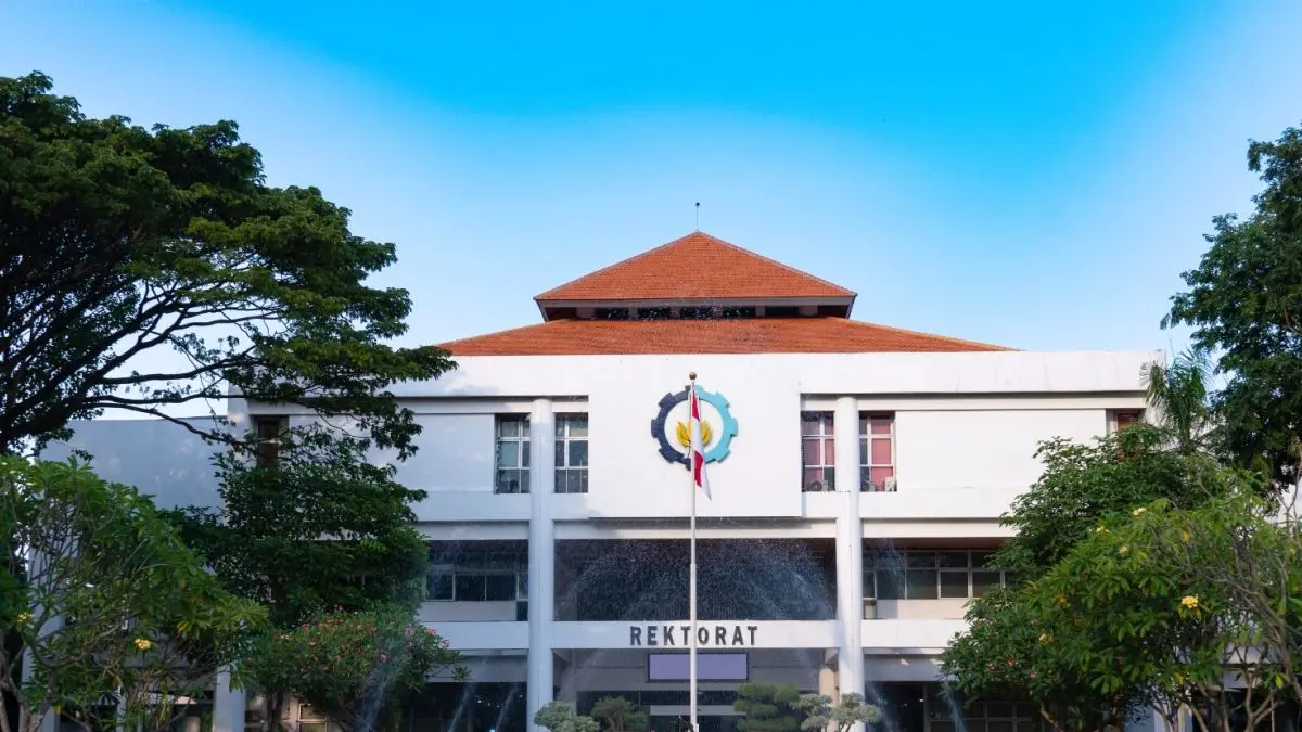 Gedung Rektorat ITS Surabaya. (ANTARA)