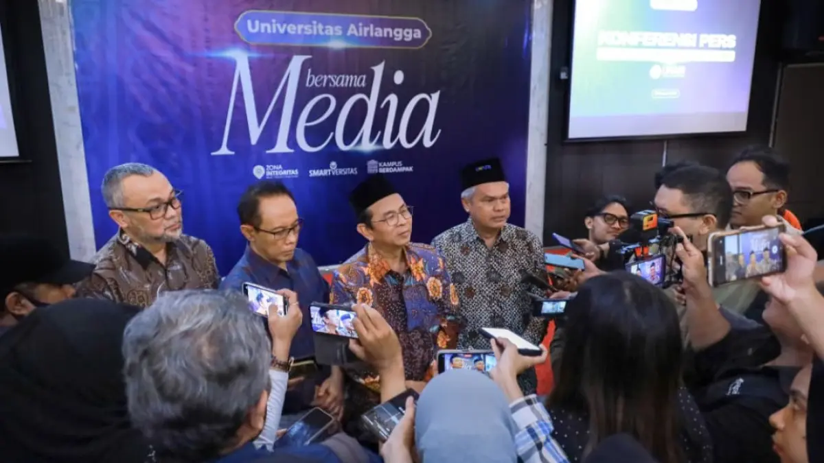 Rektor UNAIR, Prof Muhammad Madyan saat menyampaikan pemaparan hasil SNBP UNAIR 2026. (Foto: PHMP UNAIR)