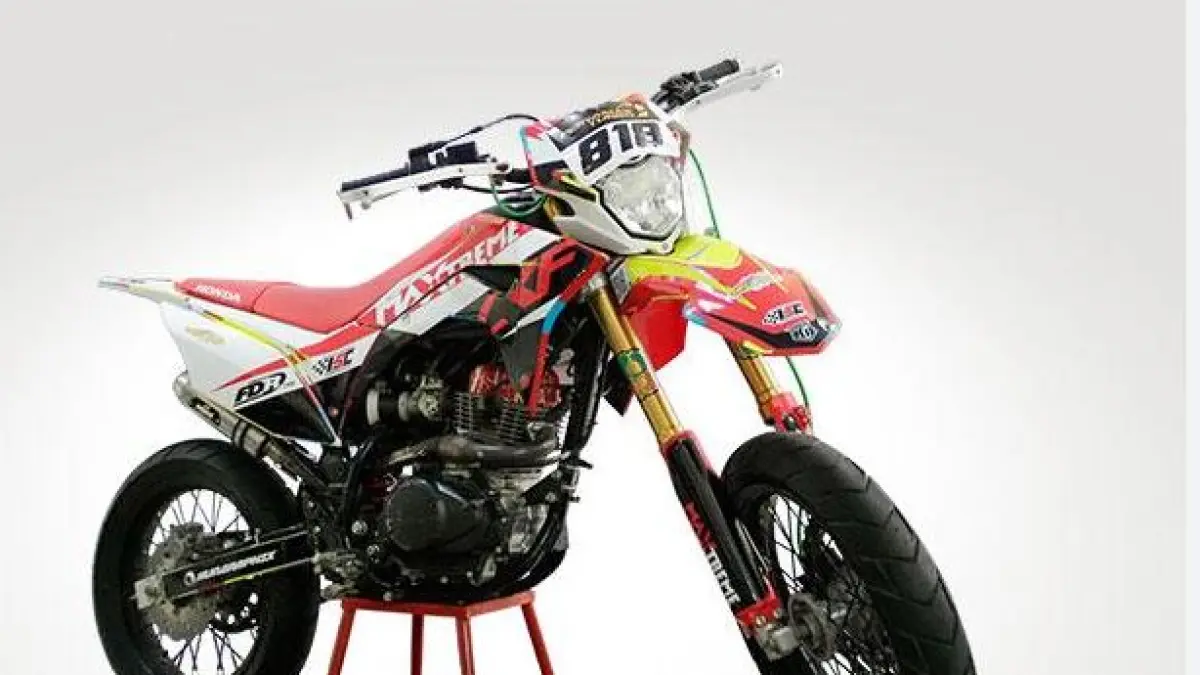 Rekomendasi Ban Supermoto. (BAN MOTOR FDR)