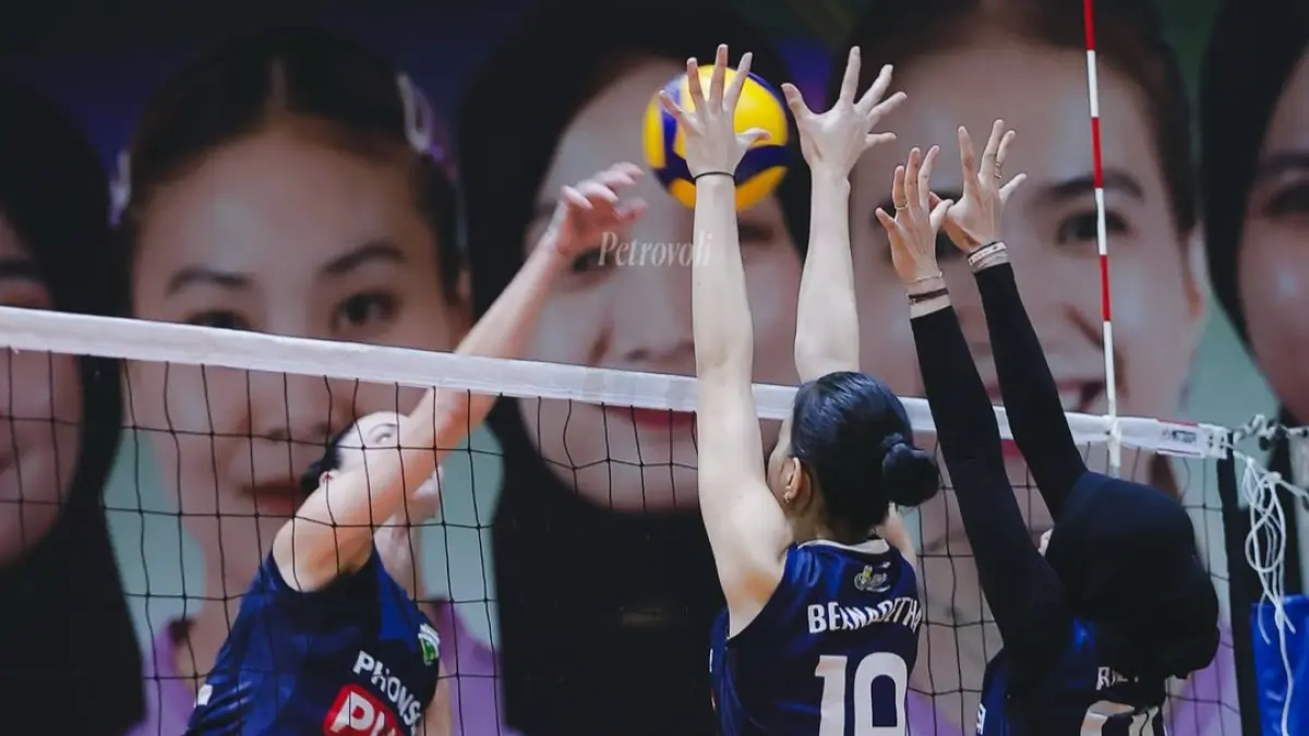 Gresik Phonska Plus saat latihan jelang final four. (Instagram)