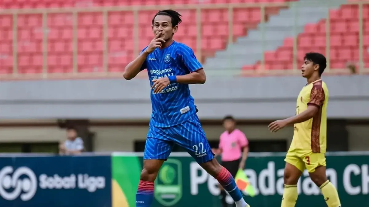 PESTA GOL: Brace Hari Nur Yulianto menutup kemenangan telak PSPS Pekanbaru atas Sriwijaya FC. (IG @pspsriau)