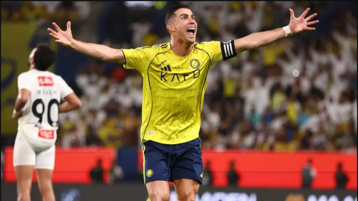 Cristiano Ronaldo cetak dua gol saat Al Nassr menang 5-2 atas Al Najma. (Al Nassr)