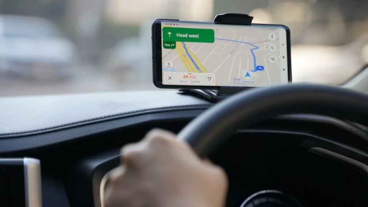 Google Maps hadirkan fitur canggih untuk mendukung pengguna mobil listrik.