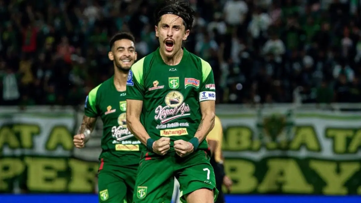 PAHLAWAN: Fransisco Rivera berhasil menjadi pahlawan bagi Persebaya setelah mencetak satu-satunya gol dalam pertandingan melawan Persita. (IG @officialpersebaya)
