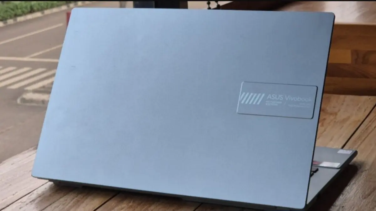 ASUS Vivobook Go 14 E410KA cocok untuk kebutuhan ringan seperti mengetik, browsing, dan tugas kuliah. (ASUS)