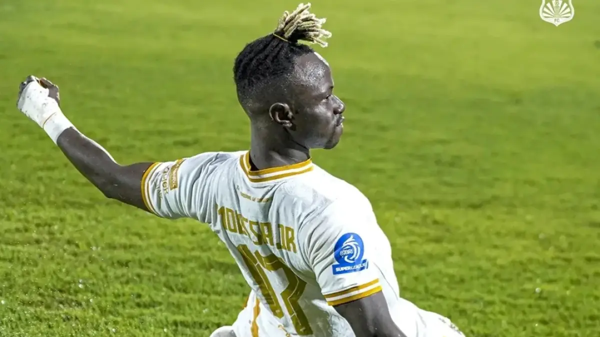 GOL PENENTU: Pemain Bhayangkara FC Moussa Sidibe mencetak gol penentu kemenangan timnya atas Persija Jakarta pada menit 90+6. (IG @bhayangkarafc)
