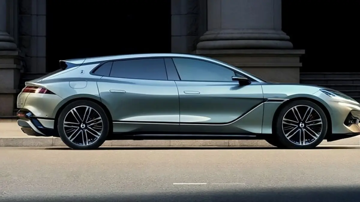 Mobil listrik canggih BYD Denza Z9 GT. (CAR NEWS CHINA)