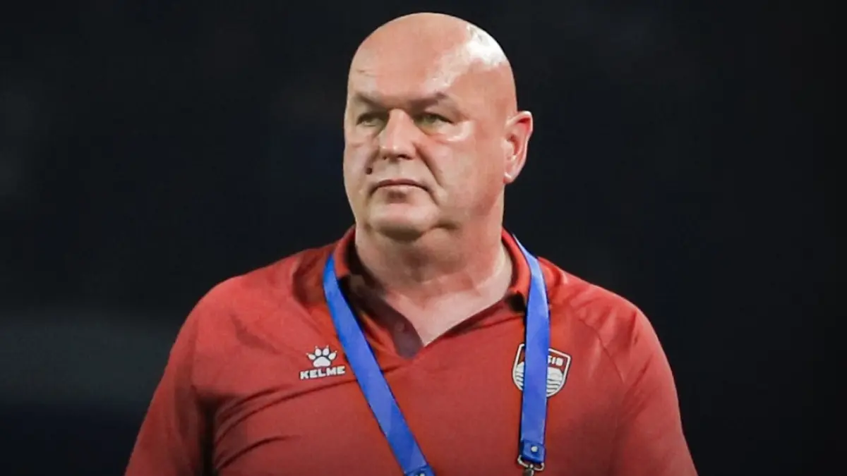OPTIMISTIS: Pelatih Persib Bandung Bojan Hodak optimistis timnya mampu meraih poin penuh saat melawan Semen Padang, Minggu (5/4). (IG @liga1match)