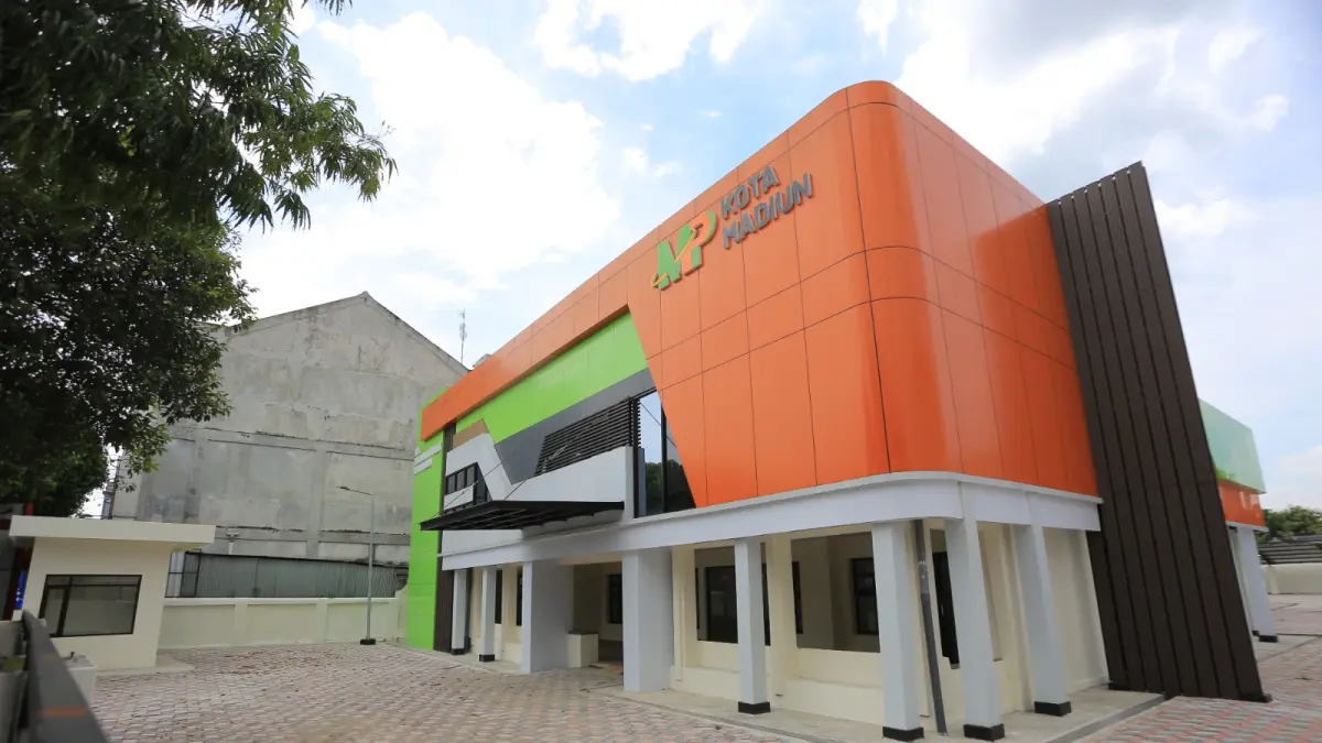 Gedung Mal Pelayanan Publik di Jalan Trunojoyo yang akan menjadi pusat layanan terpadu di Kota Madiun. BAGAS BIMANTARA/RADAR MADIUN