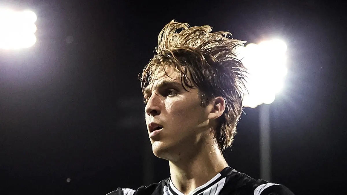 Luke Vickery berminat bela Timnas Indonesia. (Instagram)