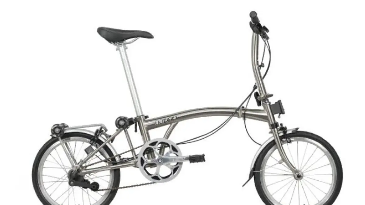 Sepeda lipat 3Sixty yang desainnya mirip Brompton.