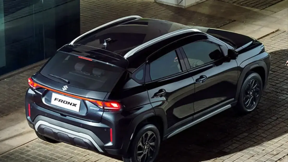 Suzuki Fronx Hybrid tampil sebagai SUV kompak bergaya coupe dengan desain modern dan fitur canggih. 