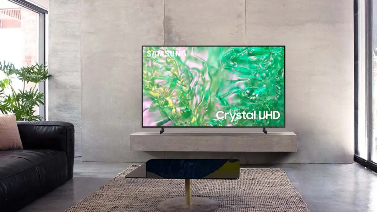 Ilustrasi Samsung TV di ruang tamu. (Erablue)