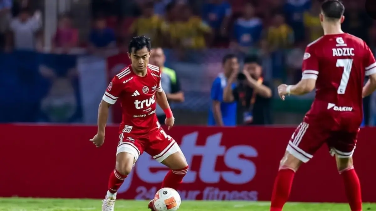 UJIAN BERAT: Mantan pemain Timnas Indonesia Pratama Arhan yang kini membela Bangkok United. (IG @pratamaarhan8)