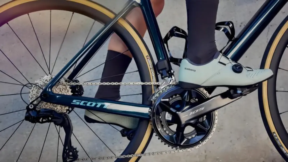 Ilustrasi groupset sepeda balap. 