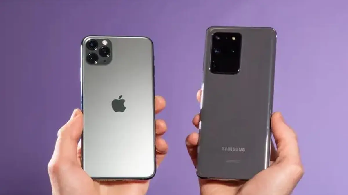 Ilustrasi memilih HP iPhone dan Samsung. (business insider)