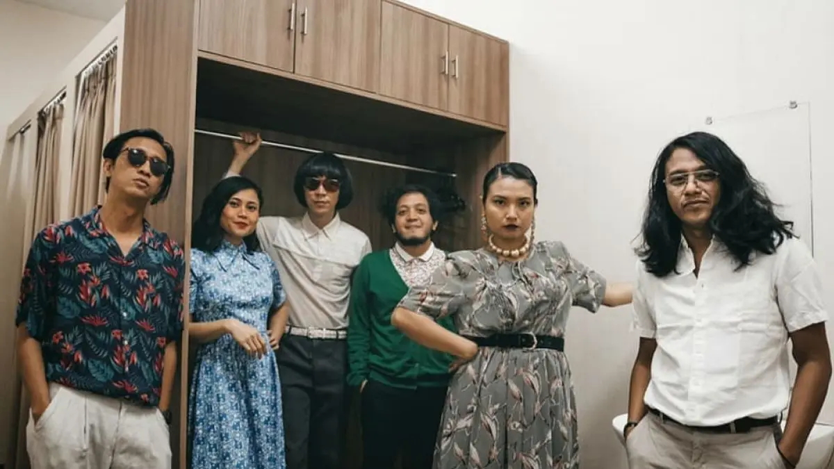White Shoes and The Couples Company salah satu band alumni IKJ yang masih eksis. (Instagram/@wsatcc)