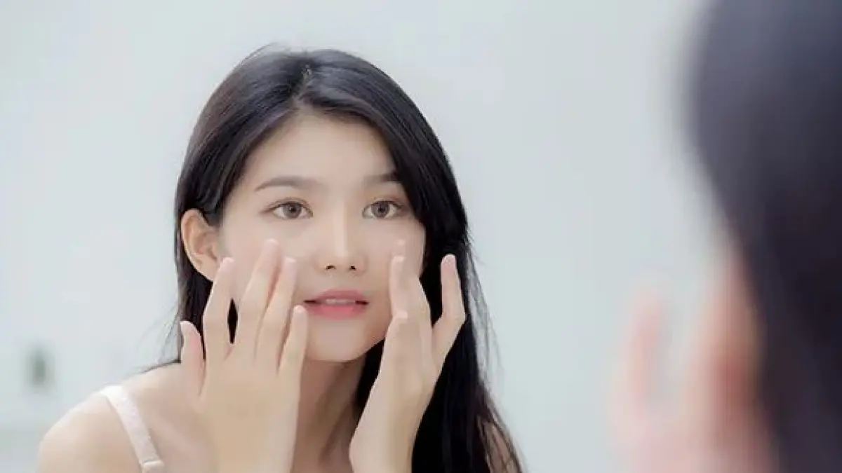 Ilustrasi skincare remaja. (halodoc)