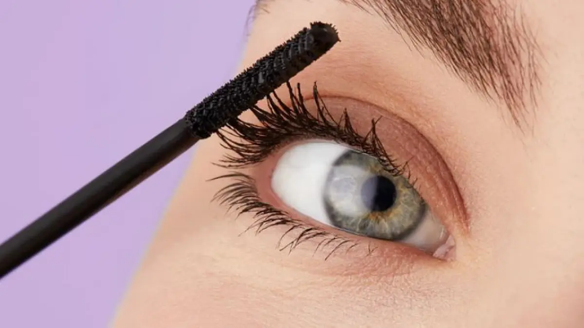 Ilustrasi rekomendasi mascara terbaik. (westmore beauty)