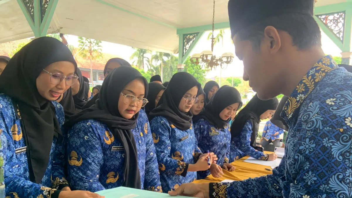 Kebijakan WFH ASN diminta untuk dilakukan pengawasan ketat dari eksekutif. LODITYA FERNANDES/RADAR MADIUN