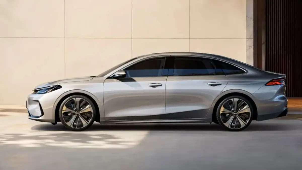 Mobil listrik sedan Geely A7 EV. (ANTARA)