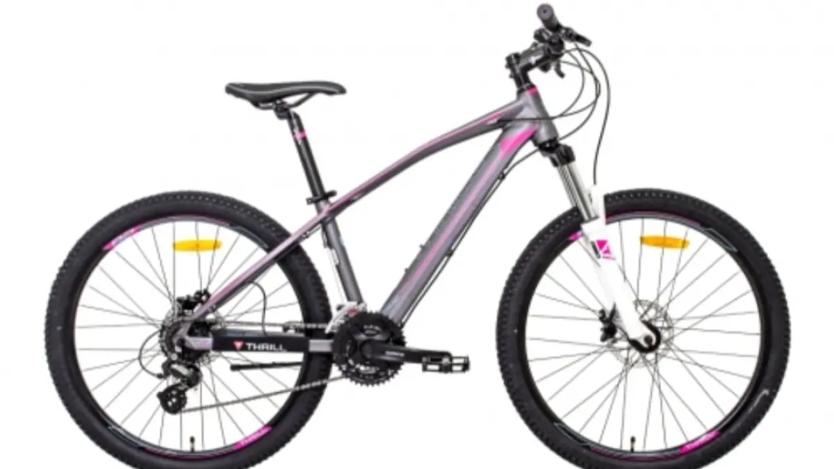 Thrill Vanquish 3.0 hadir dengan frame alloy, fork Suntour 120 mm, serta Shimano Altus 3x8 speed. (Thrill)