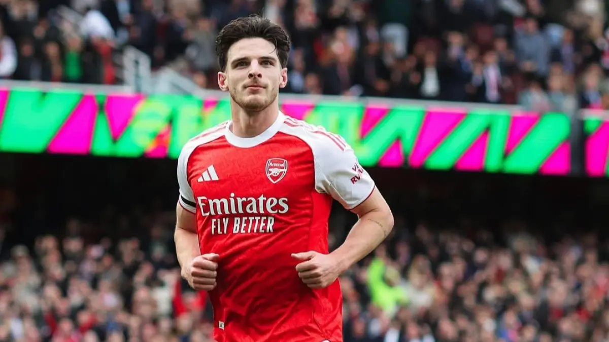 Arsenal kian dekat gelar juara.